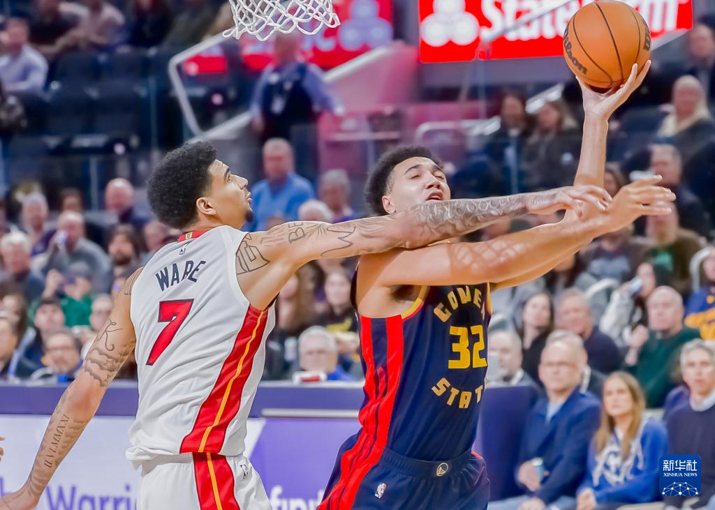 勇士险胜复出首战轰40分，热火关键表现点燃全场！